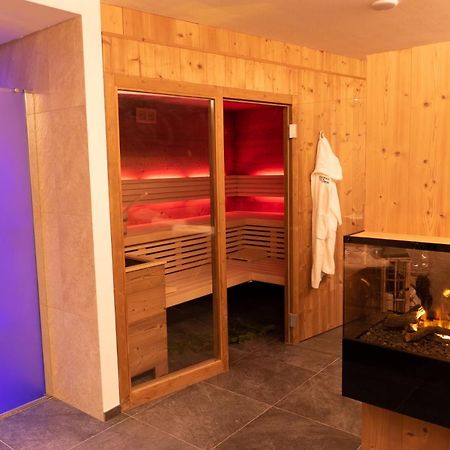 Villa Artic Apartments Campitello di Fassa Luaran gambar